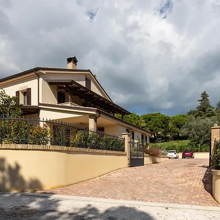 Bed & Breakfast Bb Da La Mi Ma, Gradara